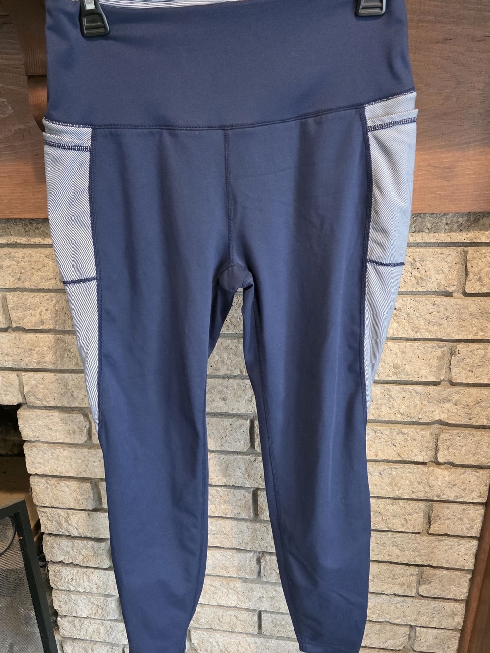 Southern Tide Navy High-Waist Leggings with Gray Side Panels - Picture 2 of 5